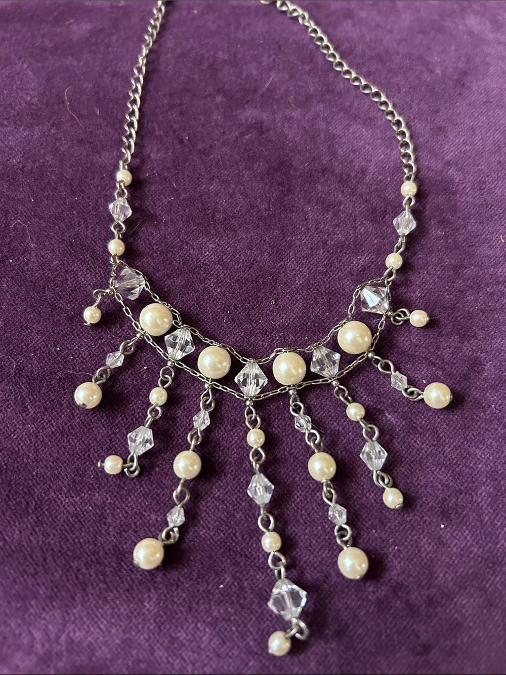 Gorgeous vintage style beaded necklace